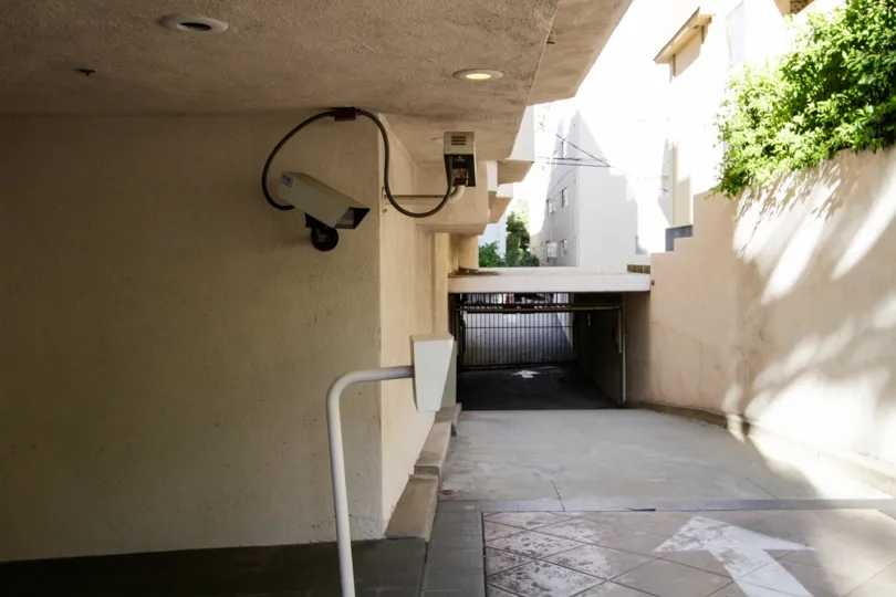 The security cameras at 450 N Maple Dr