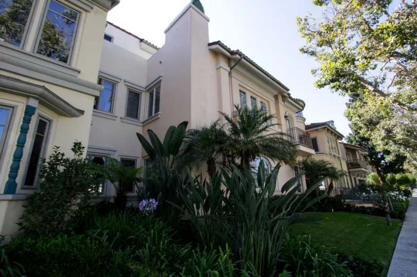 The landscaping of Beverly Hills Villas