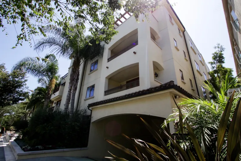 A view of the Maison Reeves building