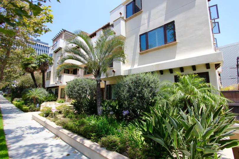 The landscaping around Oakhurst Court in Beverly Hills