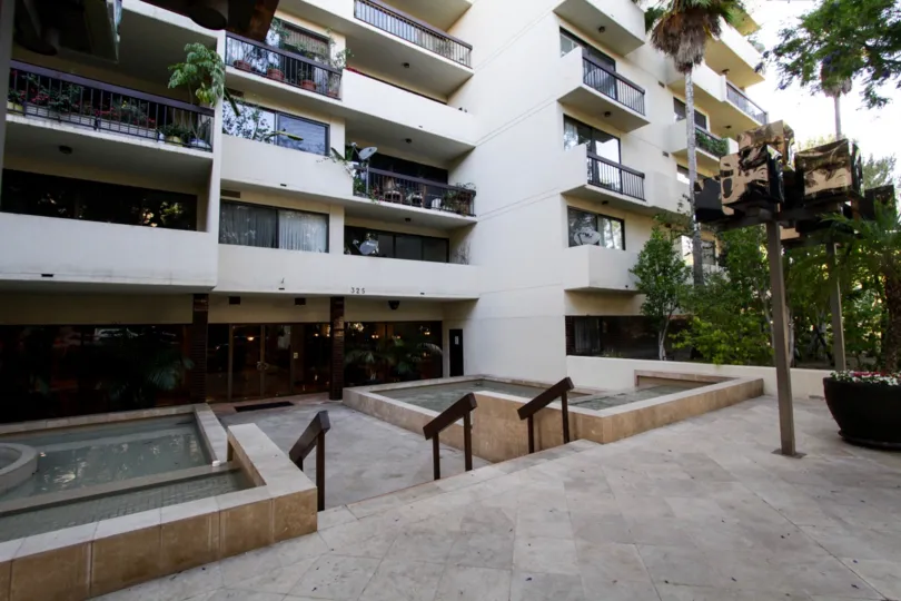 The stairs leading into the entrance of Oakhurst Terrace