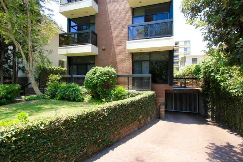 The hedges around Palm Terrace