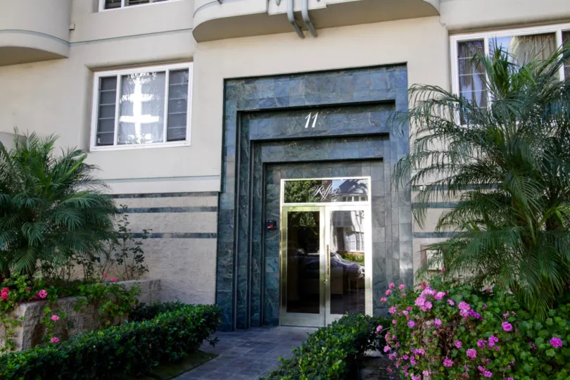 The entrance into the Raffine in Beverly Hills