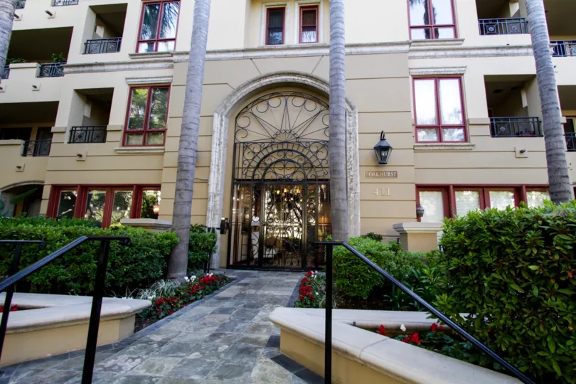 The entryway into The Oakhurst
