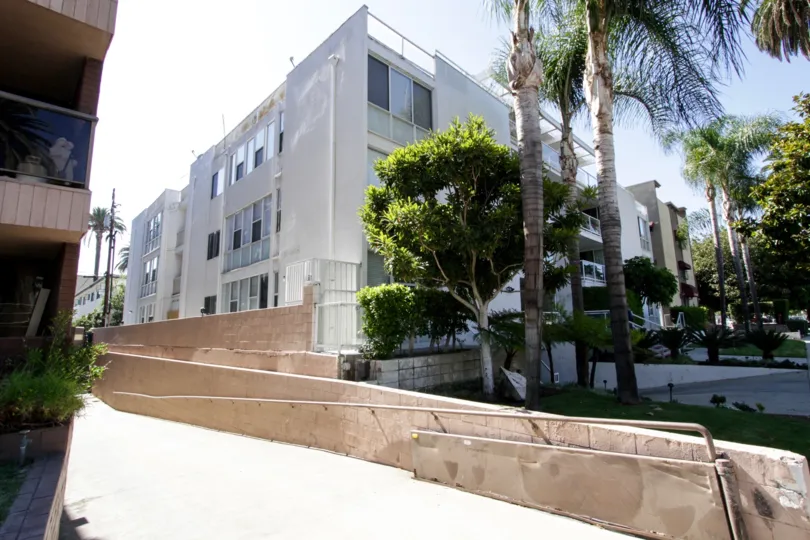 The Pointe at Beverly Hills building in Beverly Hills