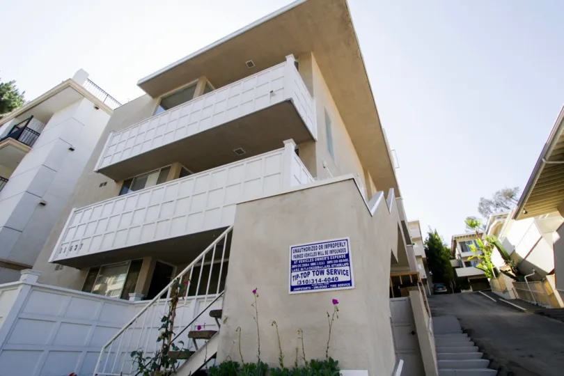 11627 Chenault is a small condo building in Brentwood
