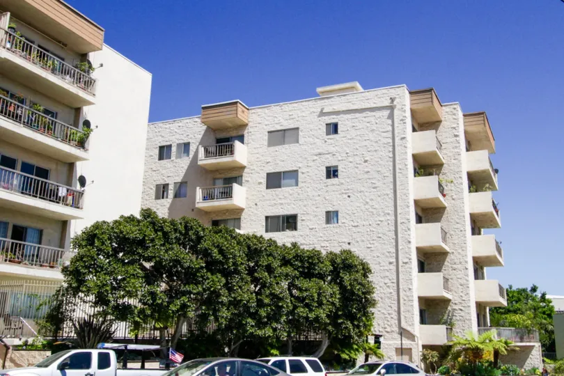 Barrington Terry Hill is a condo building in Brentwood