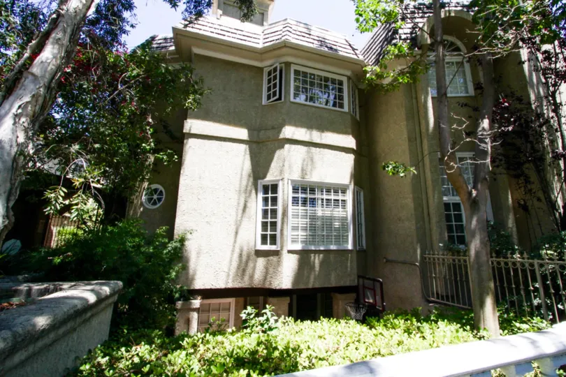 Large trees provide shade and serenity to Chateau Du Mont condos