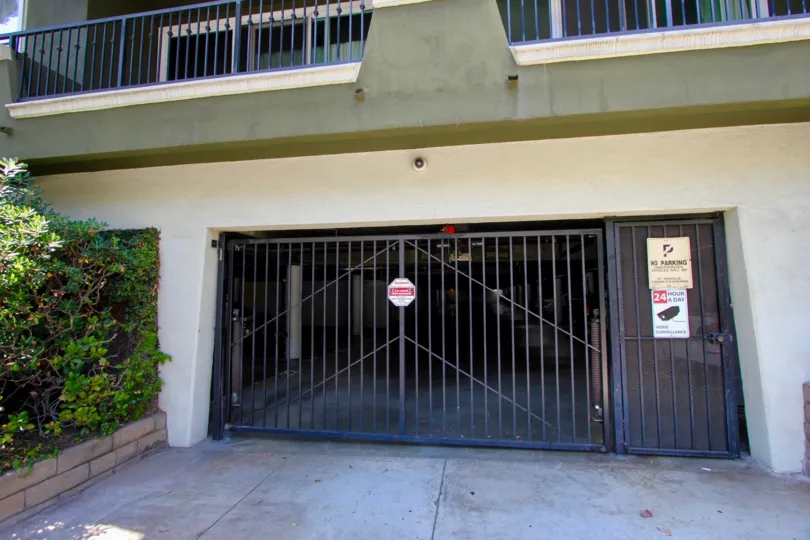 A SAFETY house for your family to live in coral tree Brentwood california