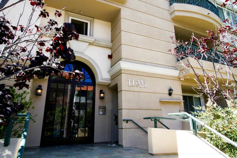 Address numbers at Dorothy Court