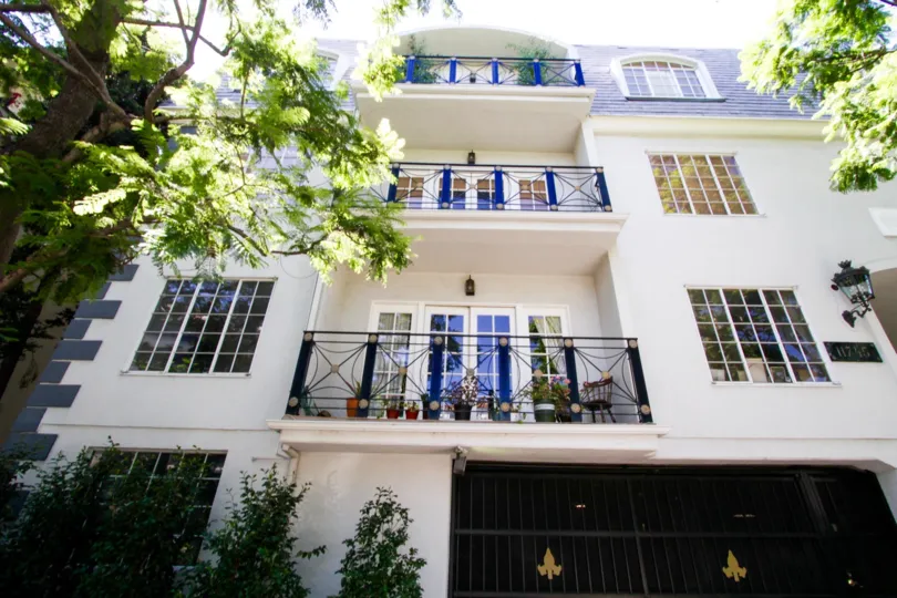 Fleur De Lis Brentwood is a beautiful condo building