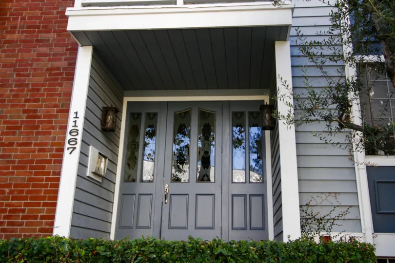 Entrance to the Gorham Regency condos