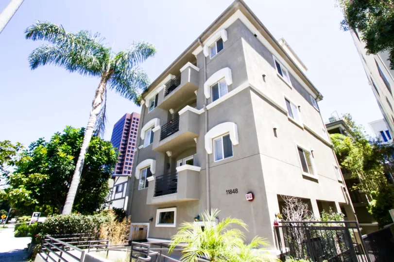Gorshen Avenue Condos is a midrise condo building
