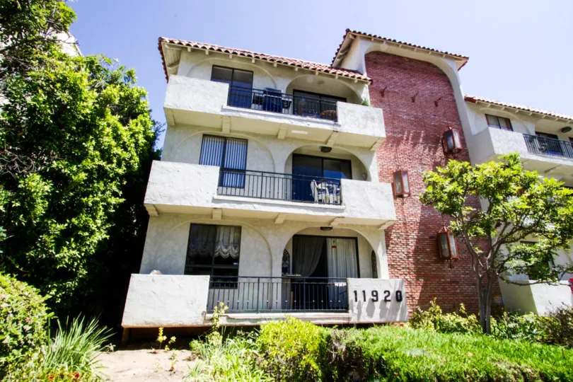 Balconies extending from the Las Leonas building