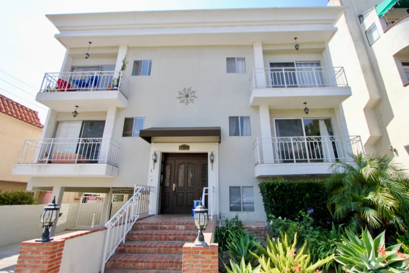 The breathtaking architecture of Manor House in Brentwood.