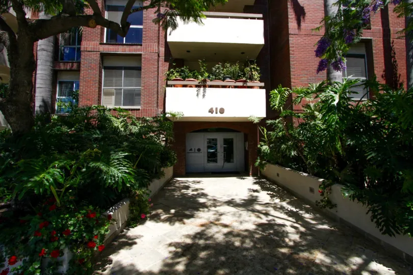 Front entry to the Regency Royale condos