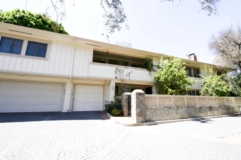 Condos at Sunset Brentwood offer private courtyard entrance