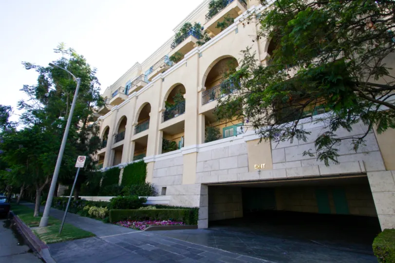 The Brentwood offers private subterranean parking
