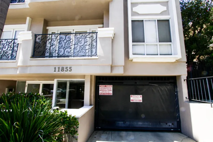 Gated private parking for Villa Cezanne residents