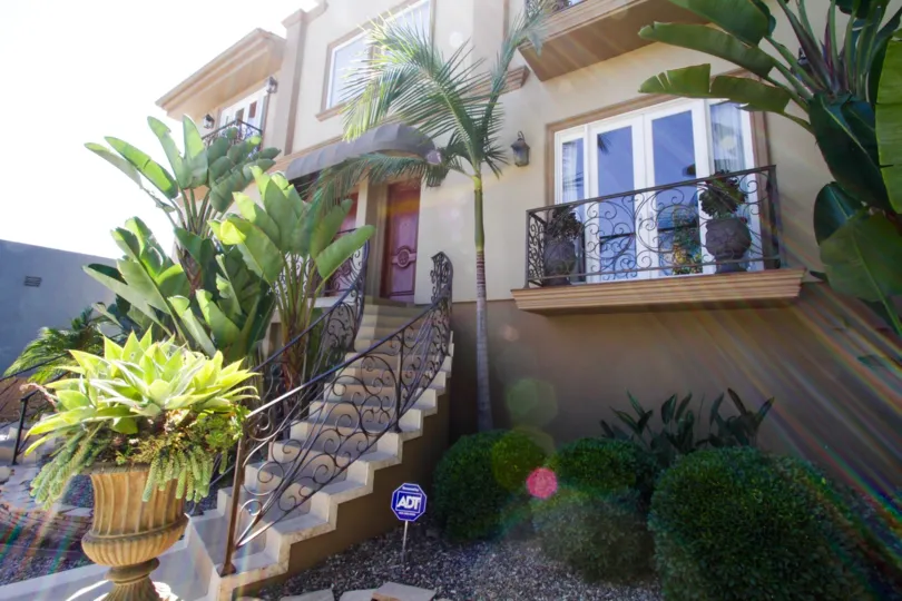 Villa Montana III entrance stairs in Brentwood