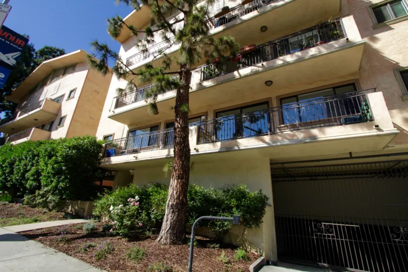 Brentwood Villas offers private gated parking