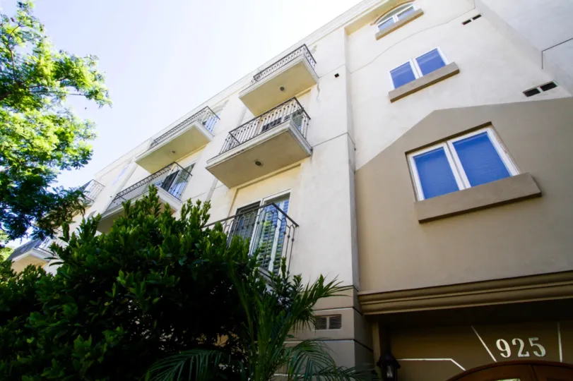 Westgate Place condos in Brentwood
