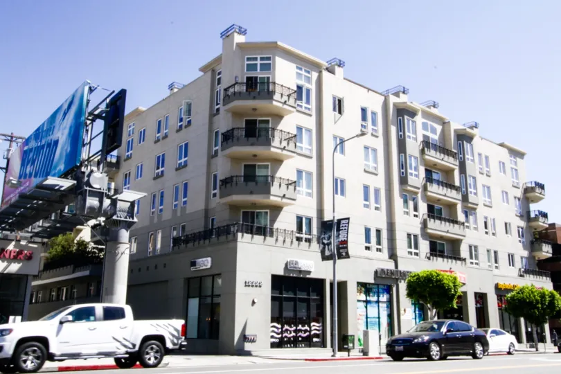 The Wilshire Borgata condos in Brentwood