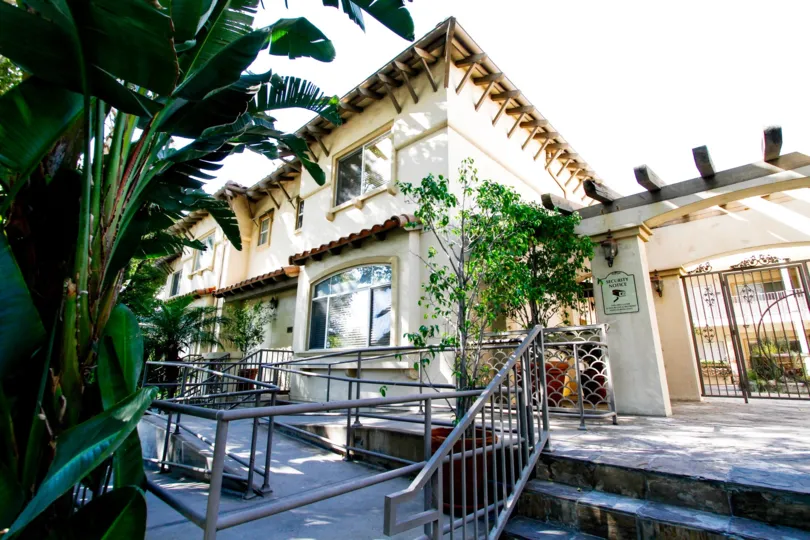 The building at 3003 W Riverside Dr in Burbank California