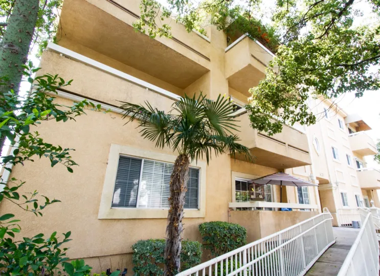 The balconies at 428 E Santa Anita Ave