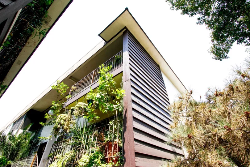 The building at 619 E Olive Ave