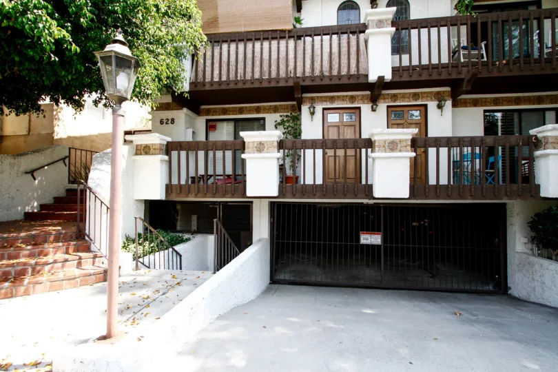 The parking for 628 E Palm Ave