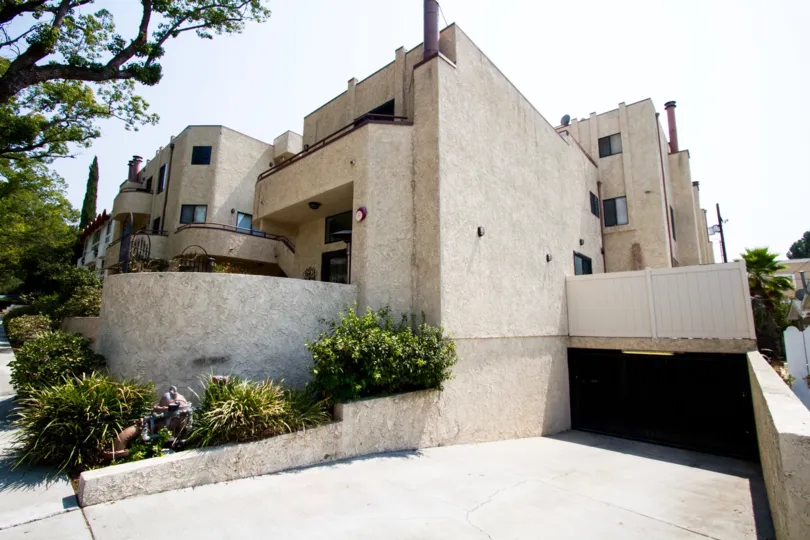The structure of Angeleno Townhomes