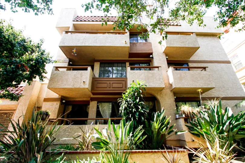 The balconies at Avenida San Jose in Burbank California