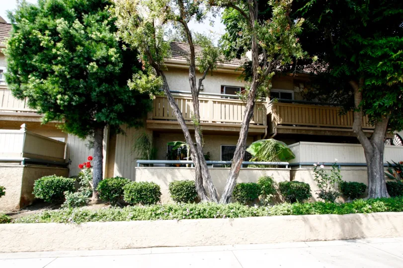 The landscaping around Metrowalk Townhomes in Burbank California