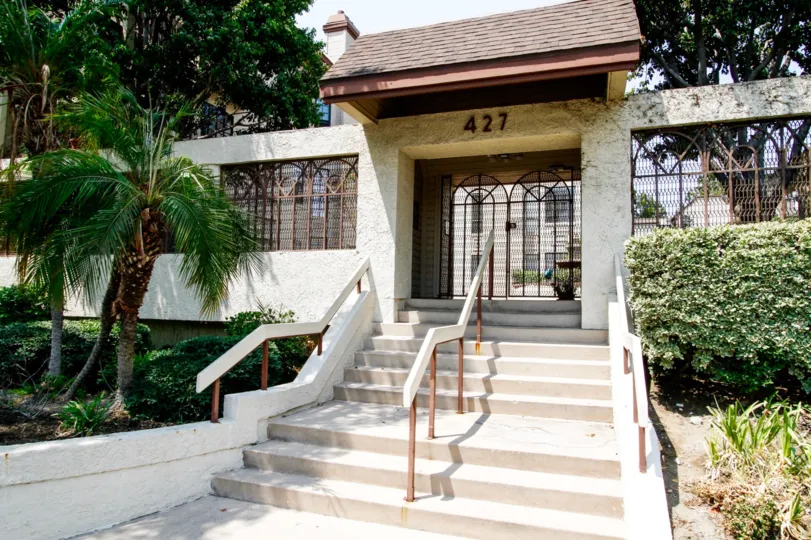 The entrance into Orange Grove in Burbank California