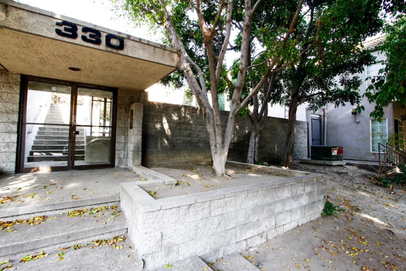 The entryway into Toluca Townhomes
