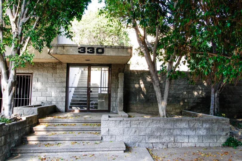 The entrance into Toluca Townhomes in Burbank California