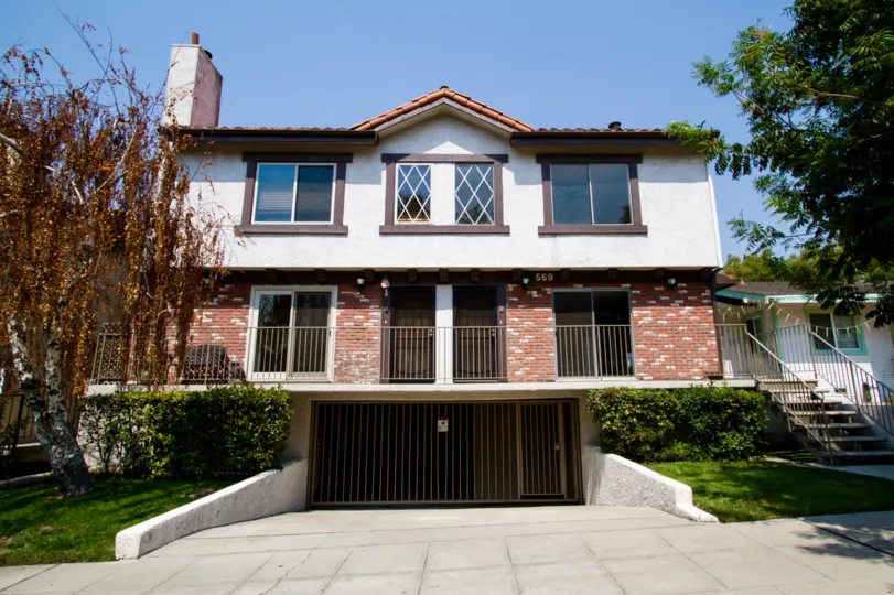 The Tujunga Heights building in Burbank California