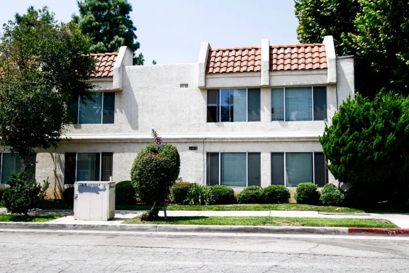 The building at 21000 Parthenia St in Canoga Park California