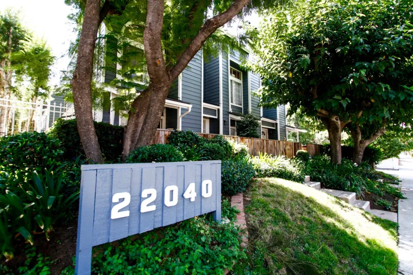 The address for Country Walk Topanga in Canoga Park California