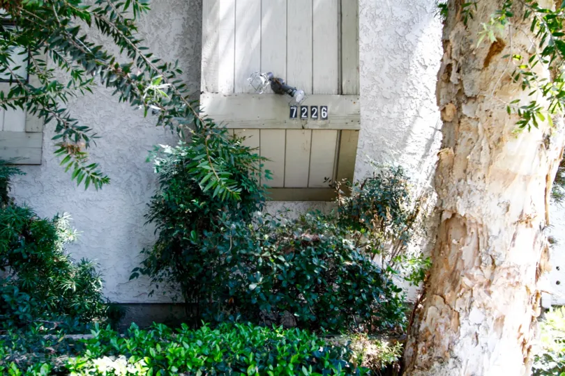 The address written on the Jordan Condos building