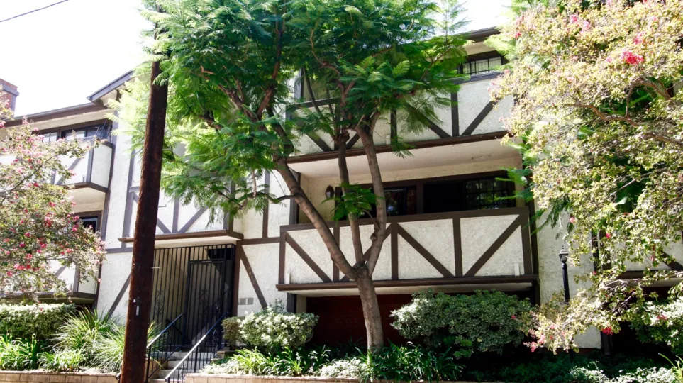 The balconies seen at Jordan Estates
