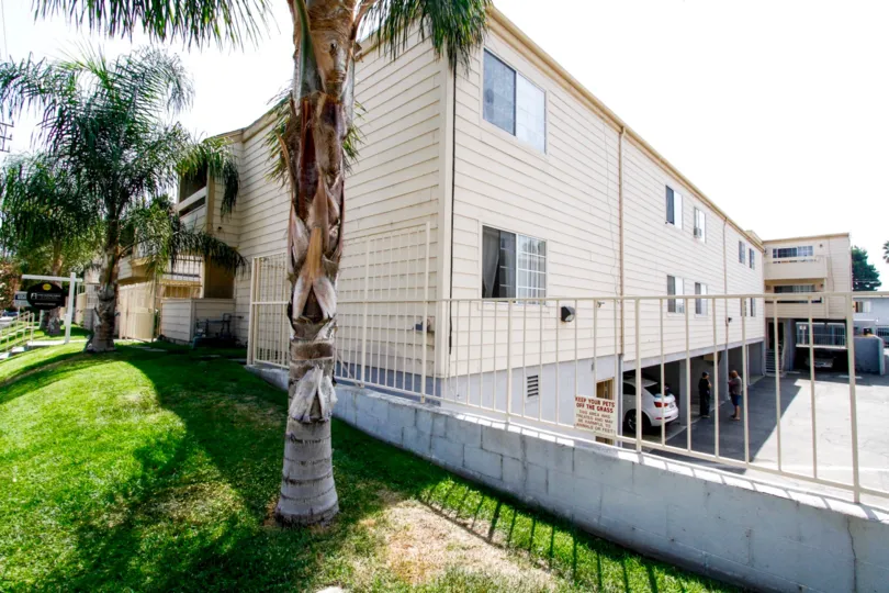 The architecture of the Parthenia Indepencence in Canoga Park California