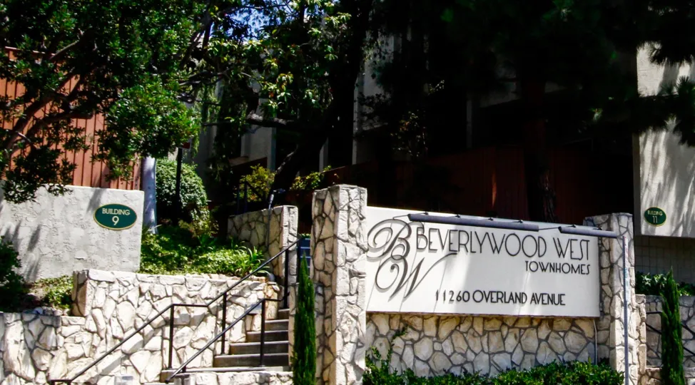 The sign welcoming you to the Beverlywood West in Culver City