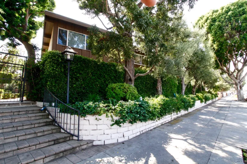 The landscaping at Del Rey Woods