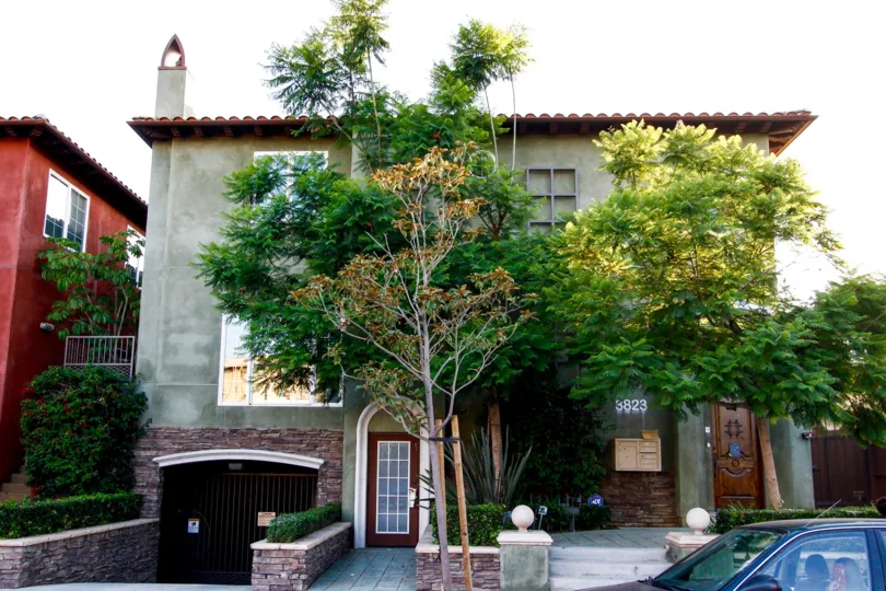 The building at Huron Gardens Townhomes in Culver City