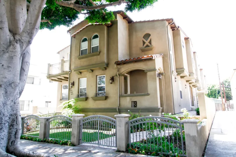 The Lincoln Townhomes building in Culver City