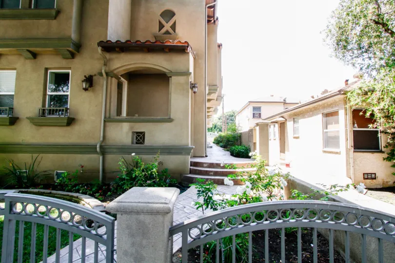 The walkway around Lincoln Townhomes