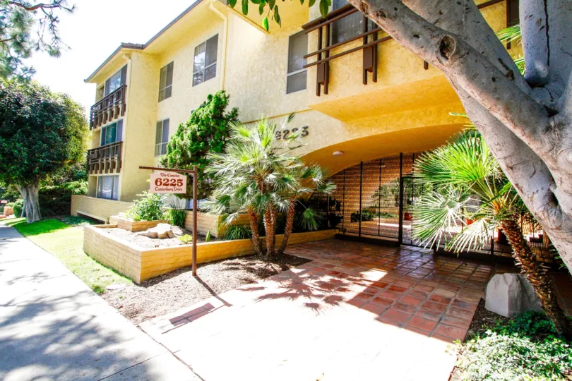 The entryway into Camelot in Culver City