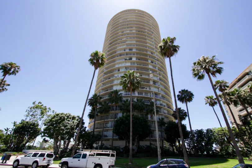 The International Tower of Long Beach is an Icon building